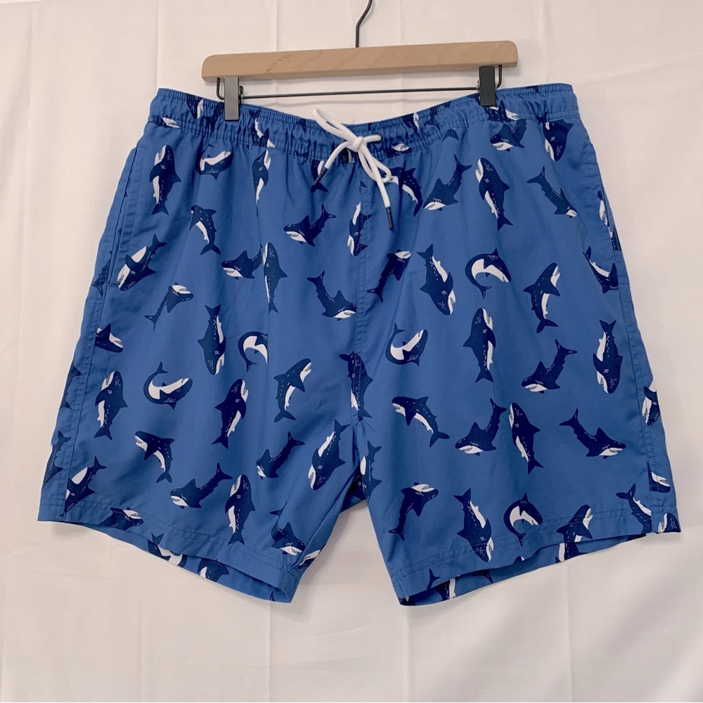BERKLEY JENSEN Men’s Blue Shark Print Swim Trunks Size XXL